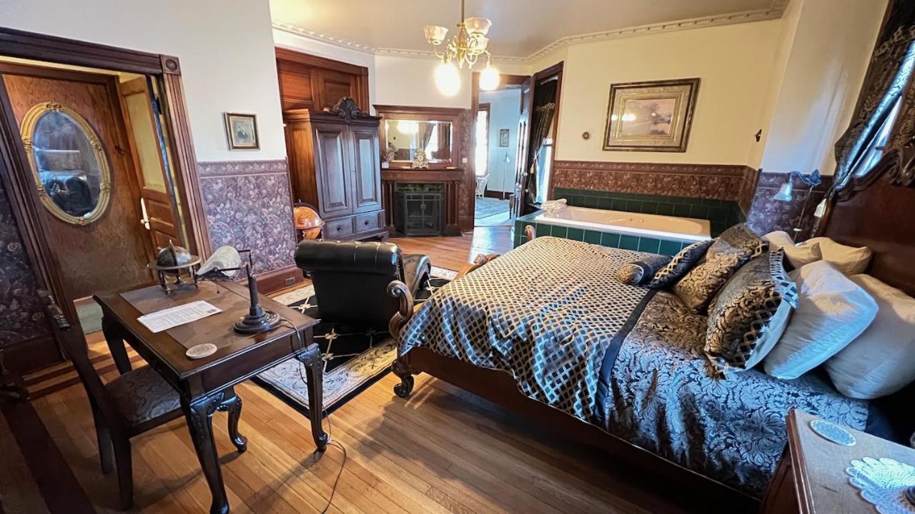 The Hancock House Bed & Breakfast Inn Dubuque Exterior foto